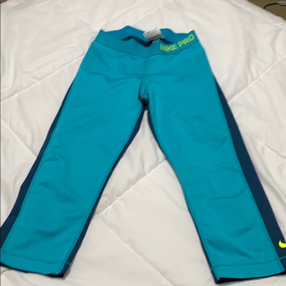 Nike pro blue/ green cropped leggings high quality